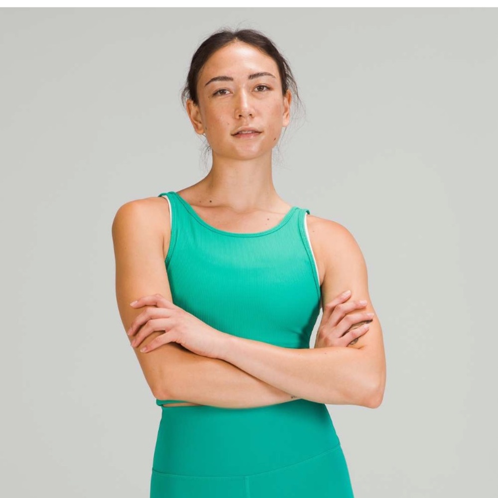 Maldives green lululemon power pivot ribbed tank. Size 4.